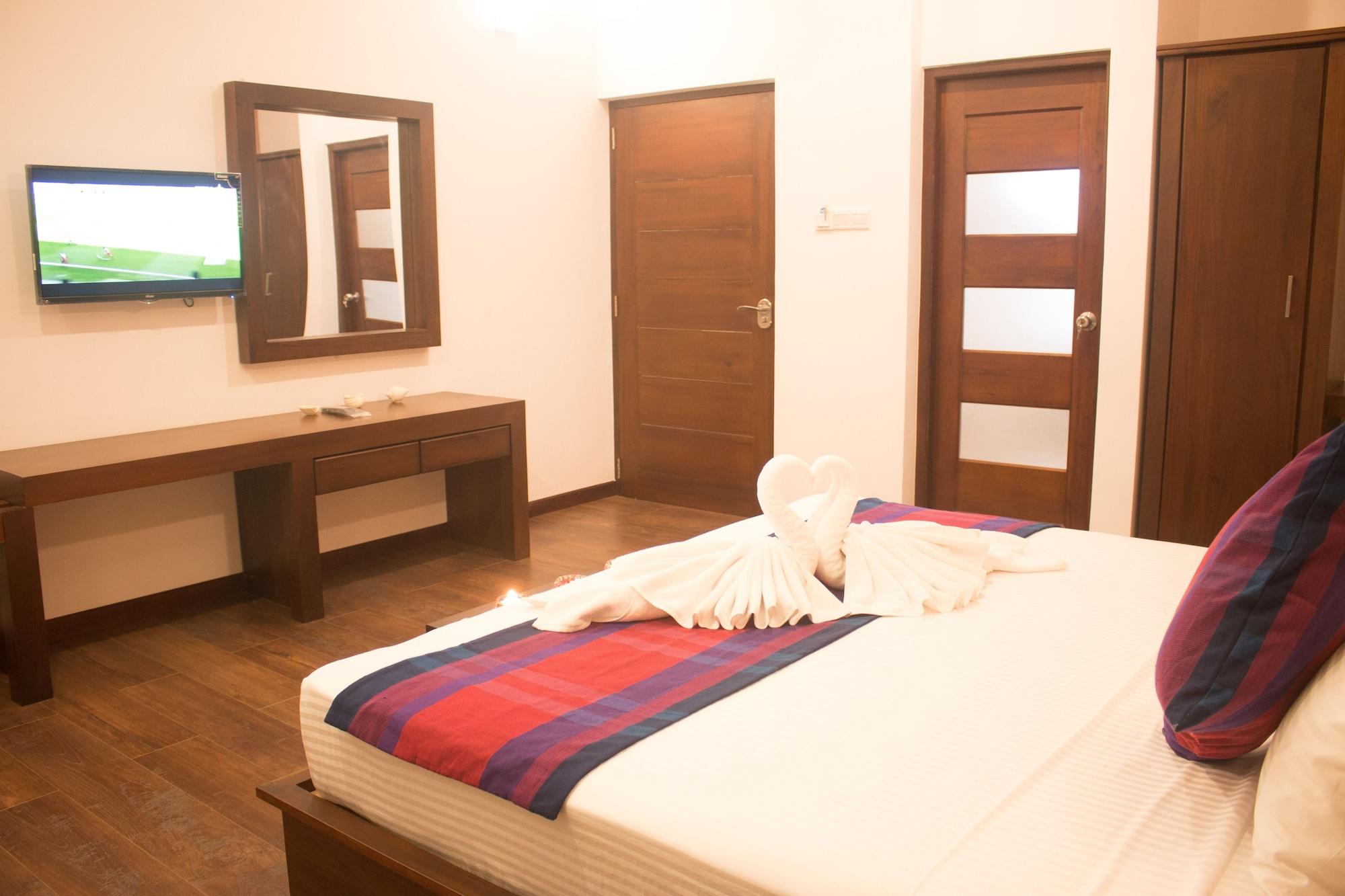 The Suite 262 Negombo Luaran gambar